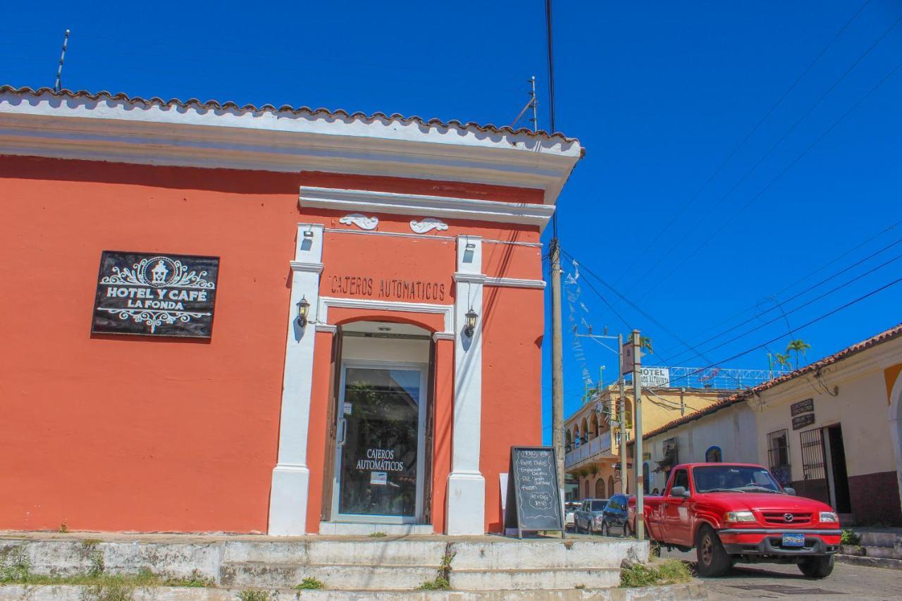 Hotel Y Cafe Ixmati Suchitoto Luaran gambar